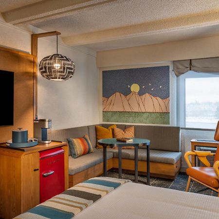 เอวิเอเตอร์ โฮเต็ล แองเคอเรจ Hotel ภายนอก รูปภาพ